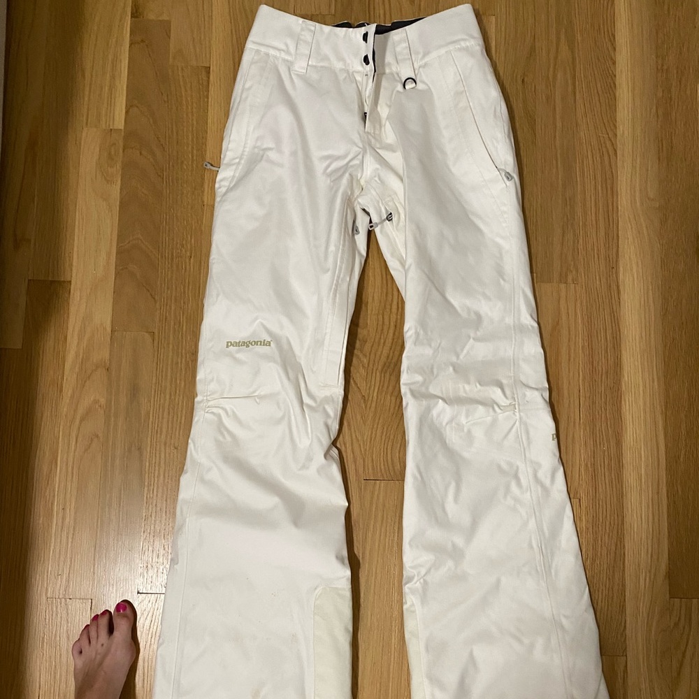 Patagonia XS white ski pants and white ski gloves
